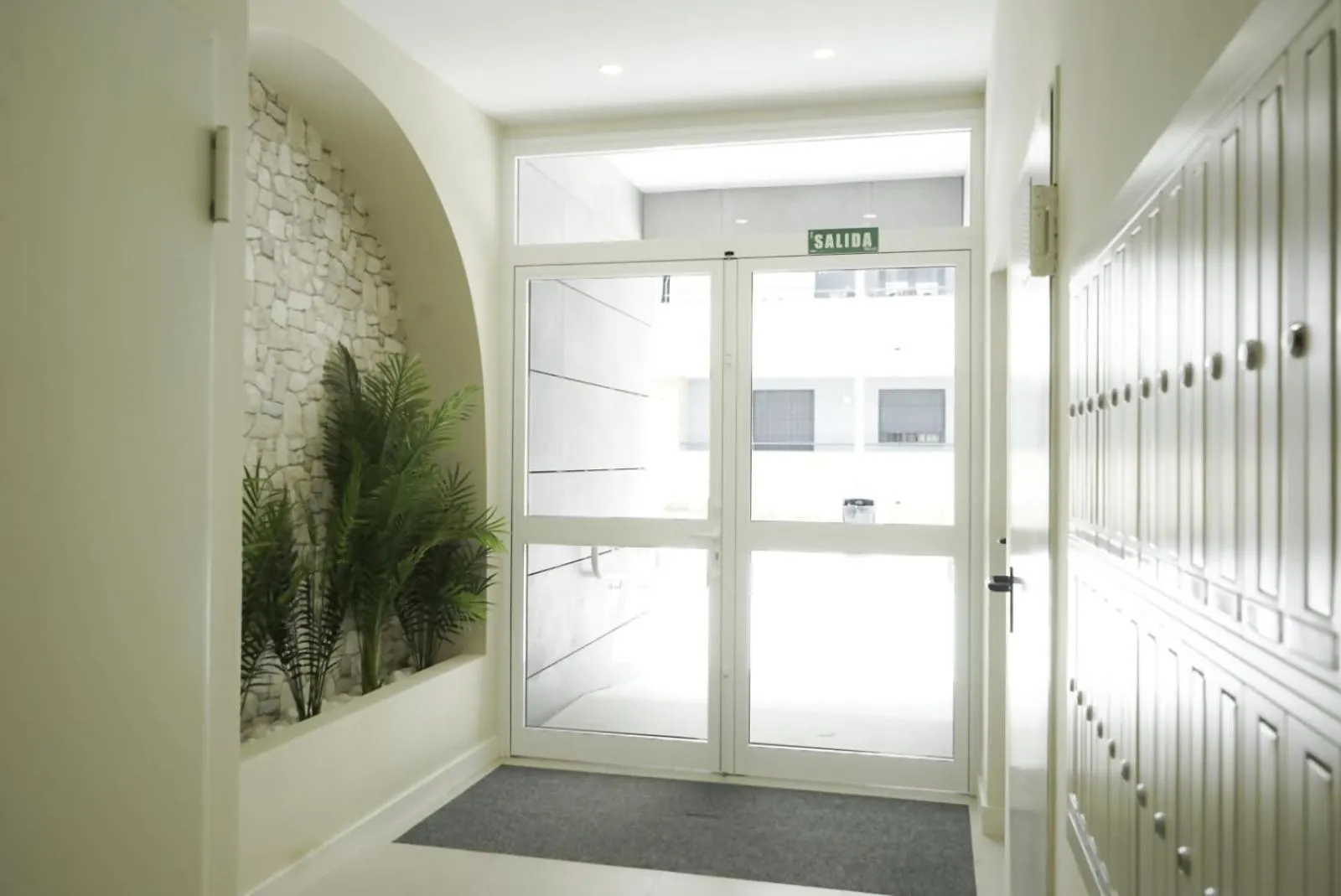 Precioso Apartamento En Nueva Andalucia Piscina Marbella
